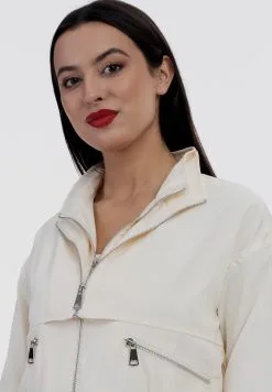 Faina Lichte Jas - Creme -Outlet Faina Winkel 9a6d4eaa762d4bb8a3b19e7a69e0b6bc