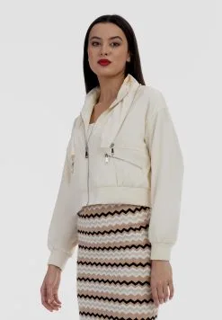 Faina Lichte Jas - Creme