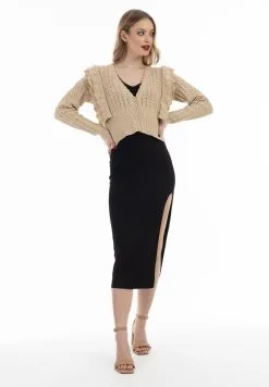 Voorkant -Outlet Faina Winkel f717847aa1414f4eb4e0044f32abfaff